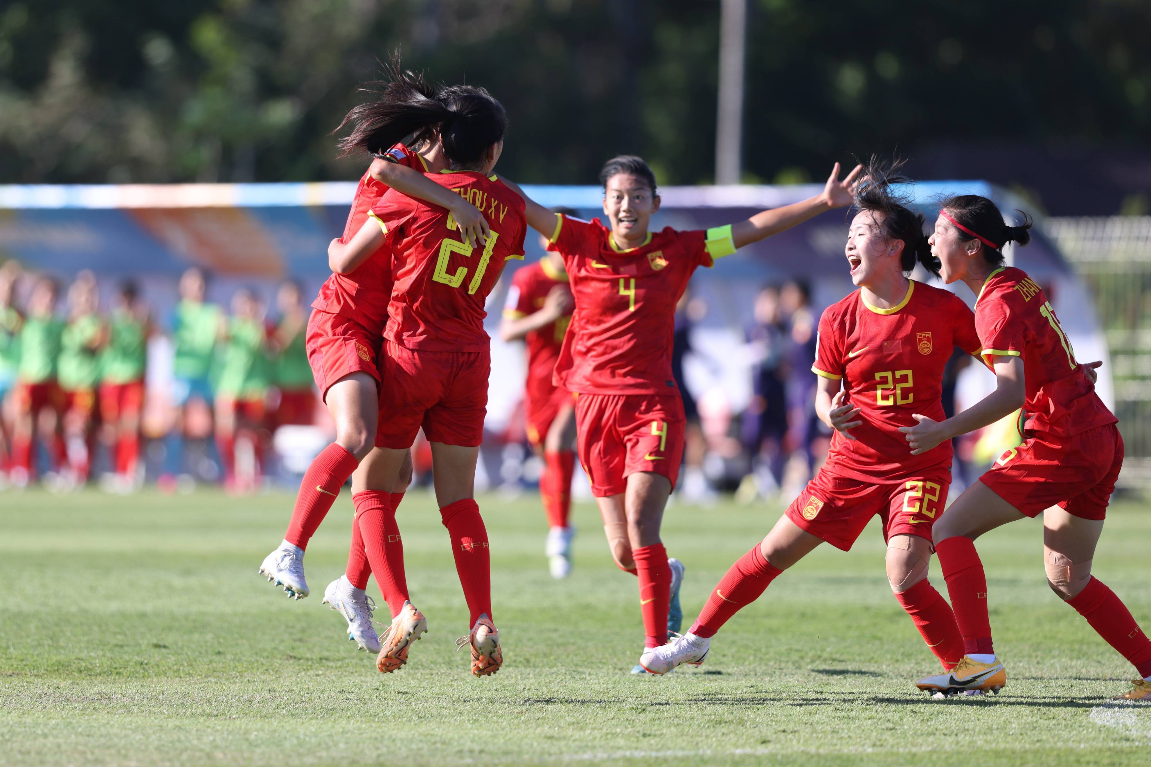 国内女足联赛内战开启，实力对决火花四射