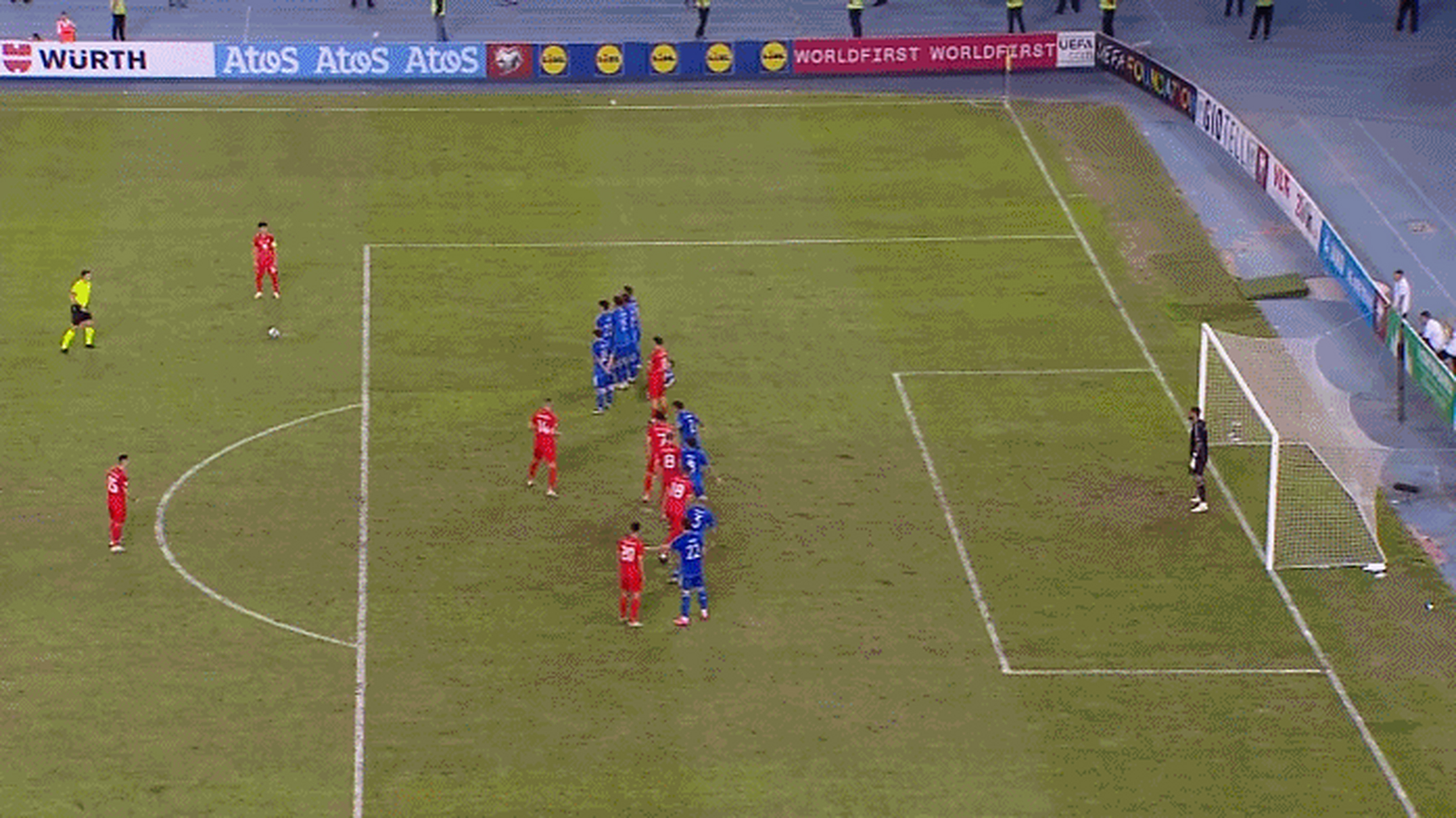 北马其顿队在欧预赛淘汰赛中凭借实力胜出