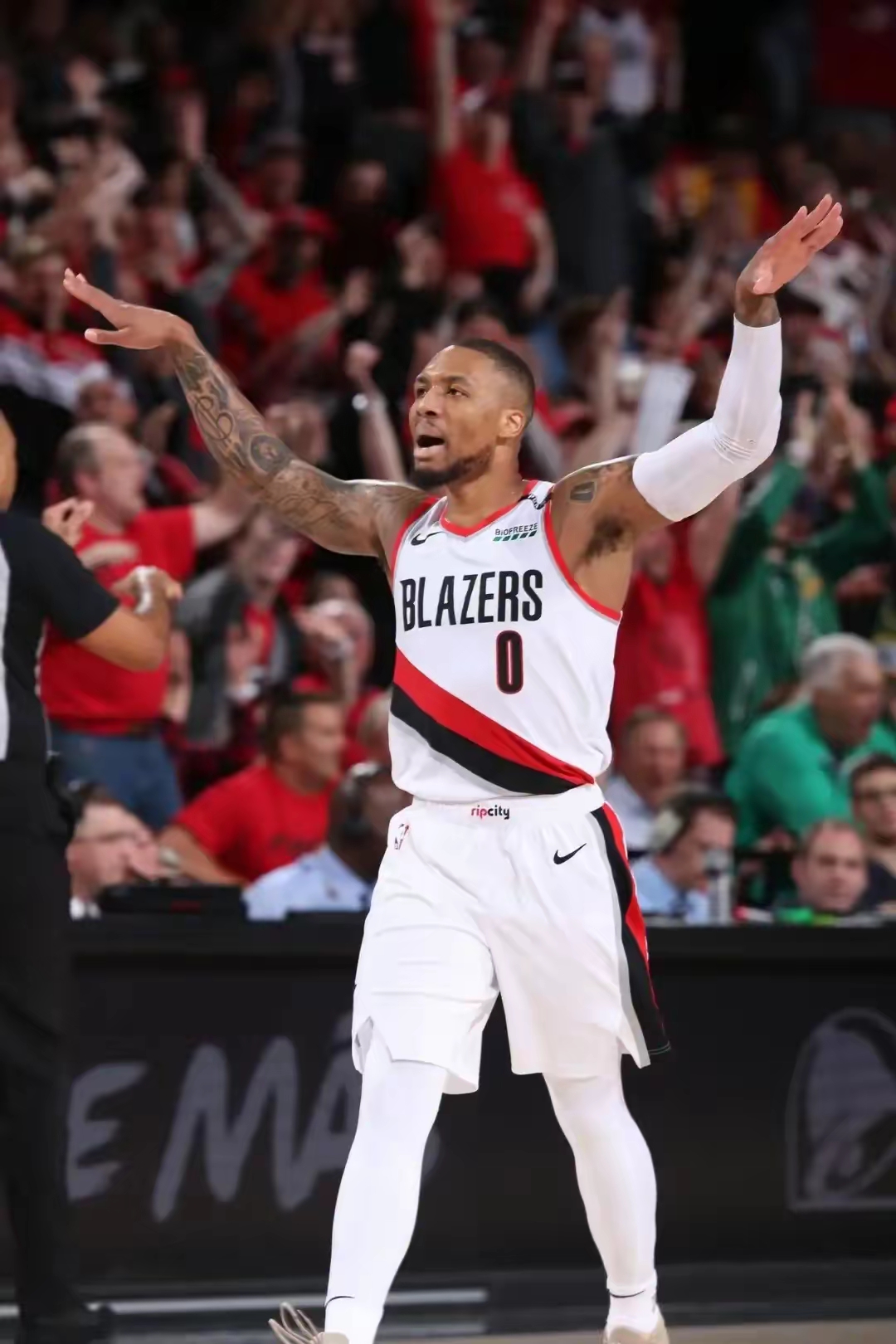 开拓者客场绝杀国王,利拉德冷静关键时刻命中绝杀 开拓者客场绝杀国王,利拉德冷静关键时刻命中绝杀