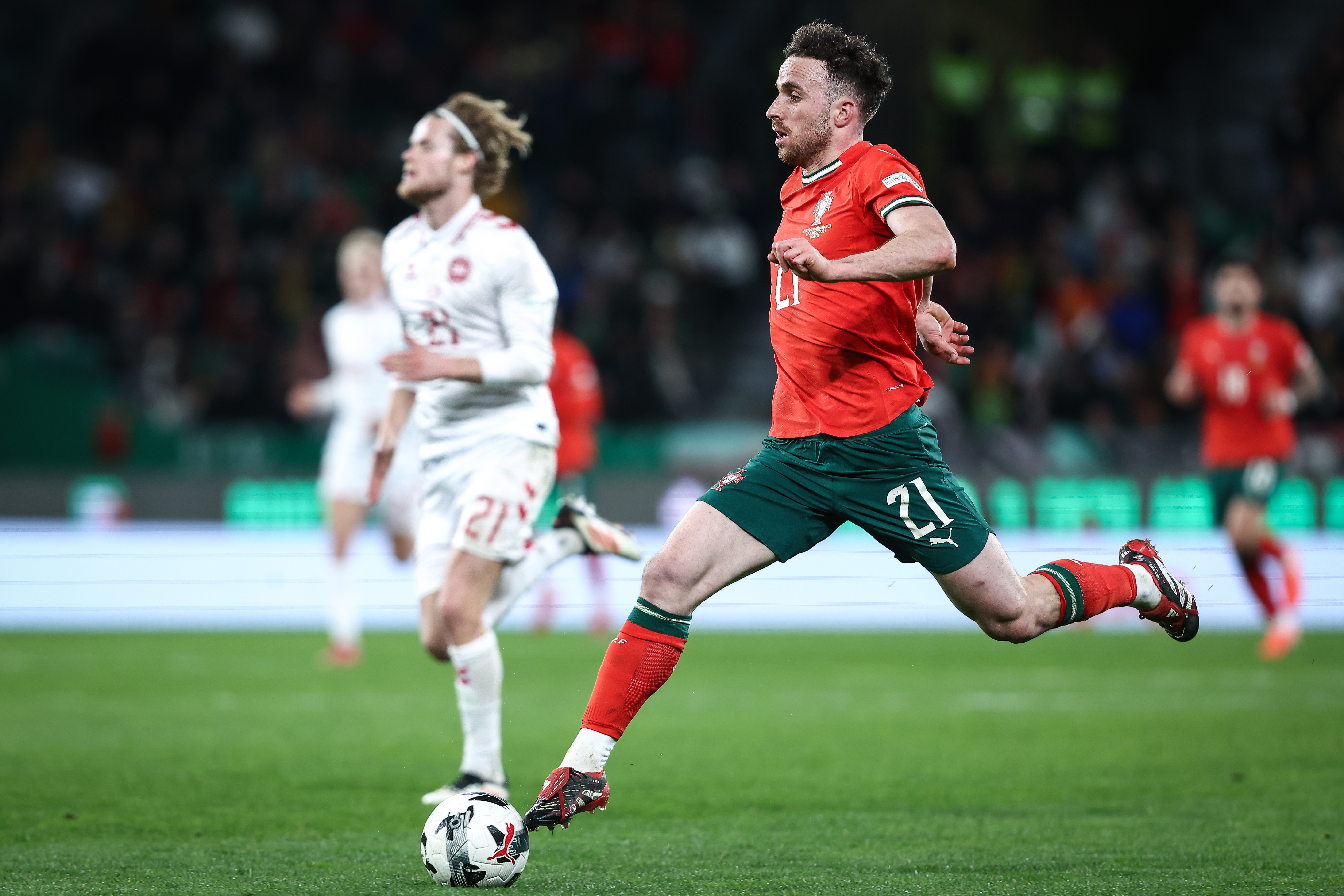 塞尔维亚将在客场对阵葡萄牙,争取晋级资格 塞尔维亚将在客场对阵葡萄牙,争取晋级资格