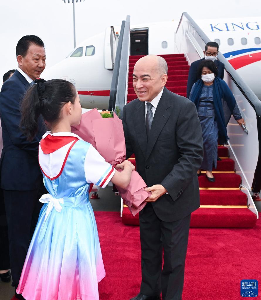 印尼亚运会接近尾声柬埔寨队夺得首枚金牌 印尼亚运会接近尾声柬埔寨队夺得首枚金牌