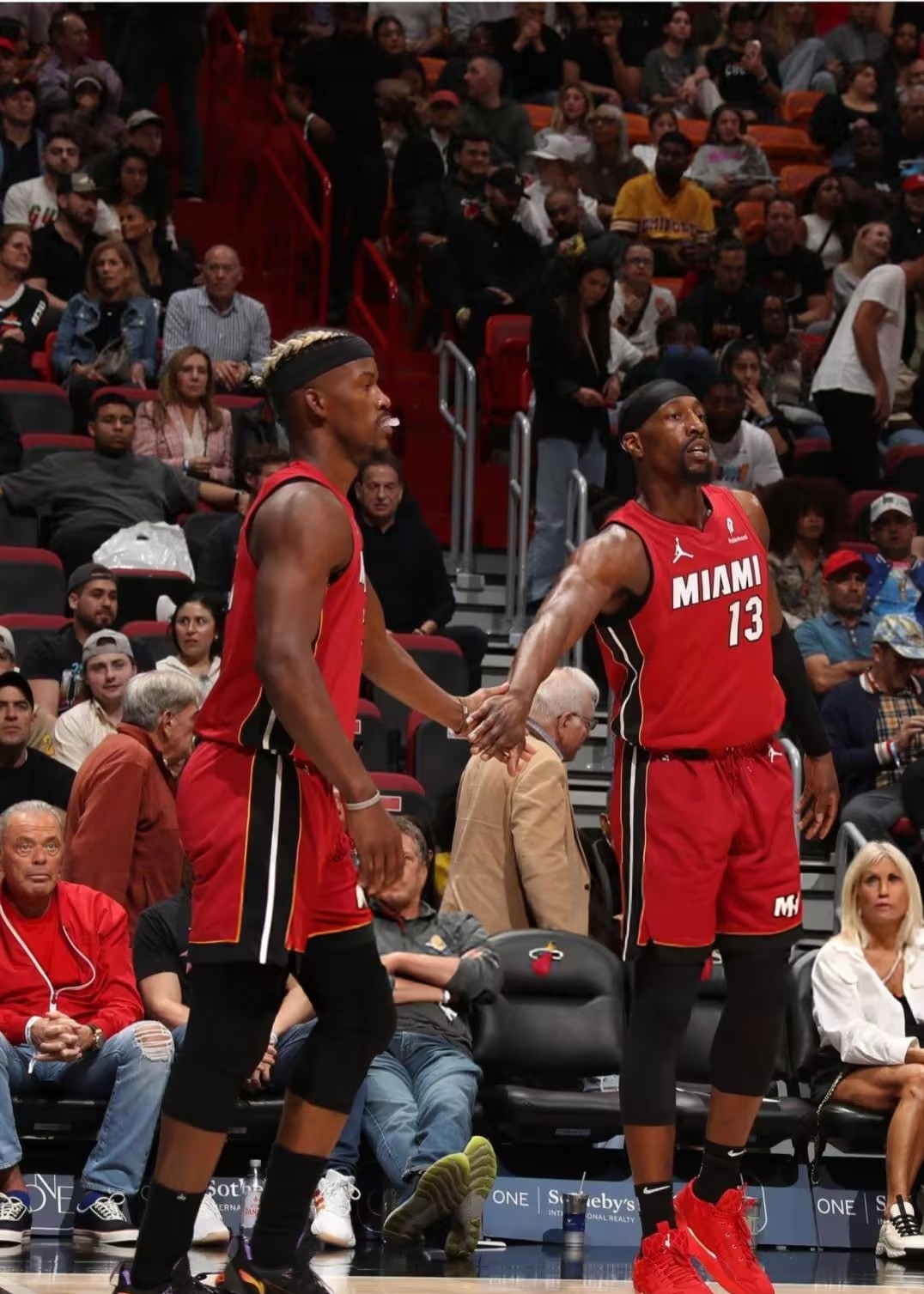 开拓者大胜热火,收获胜利 开拓者大胜热火,收获胜利