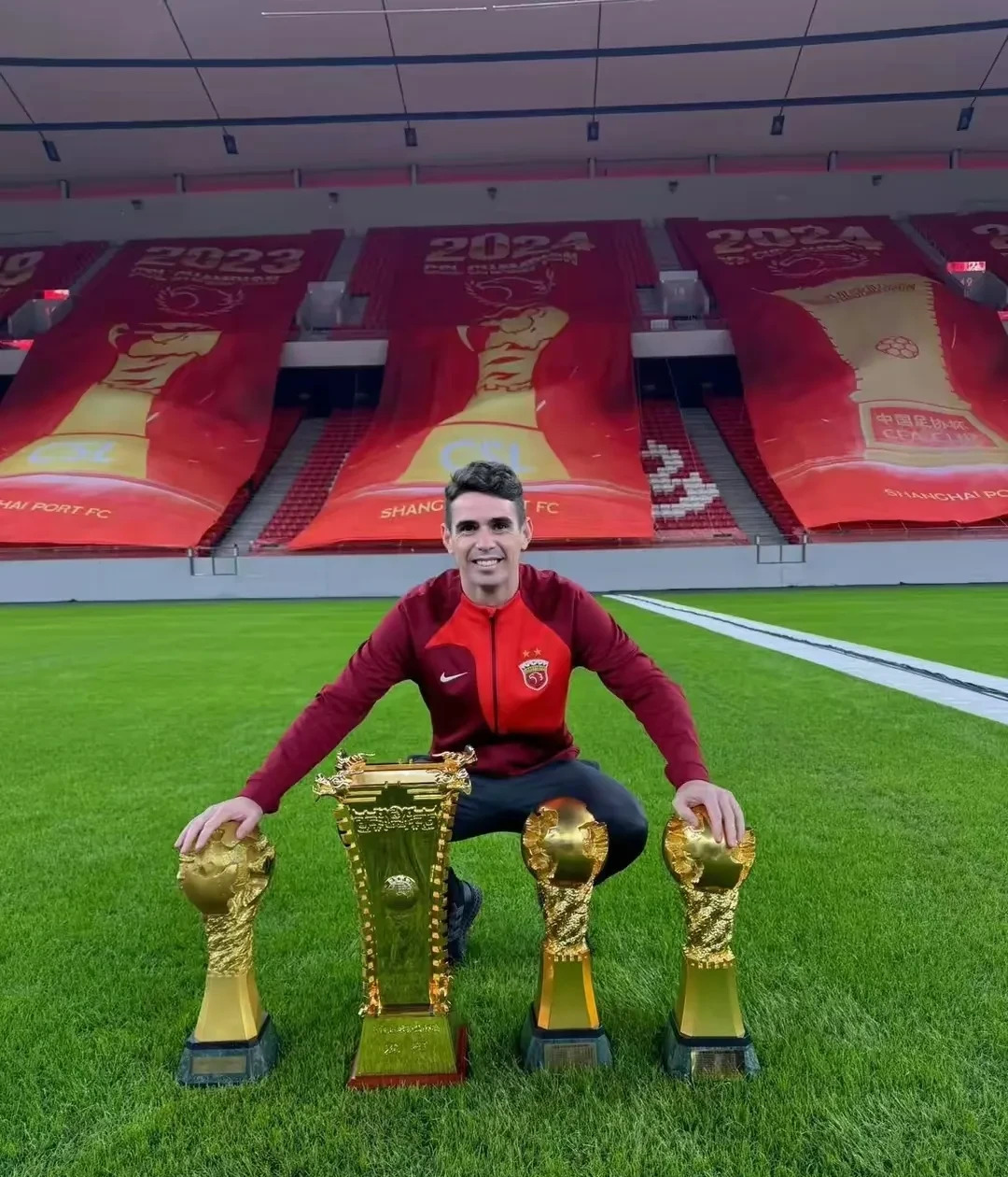 作死！上港亚冠首发全换门将沦陷主场1-2不敌鹿岛终结4连胜。