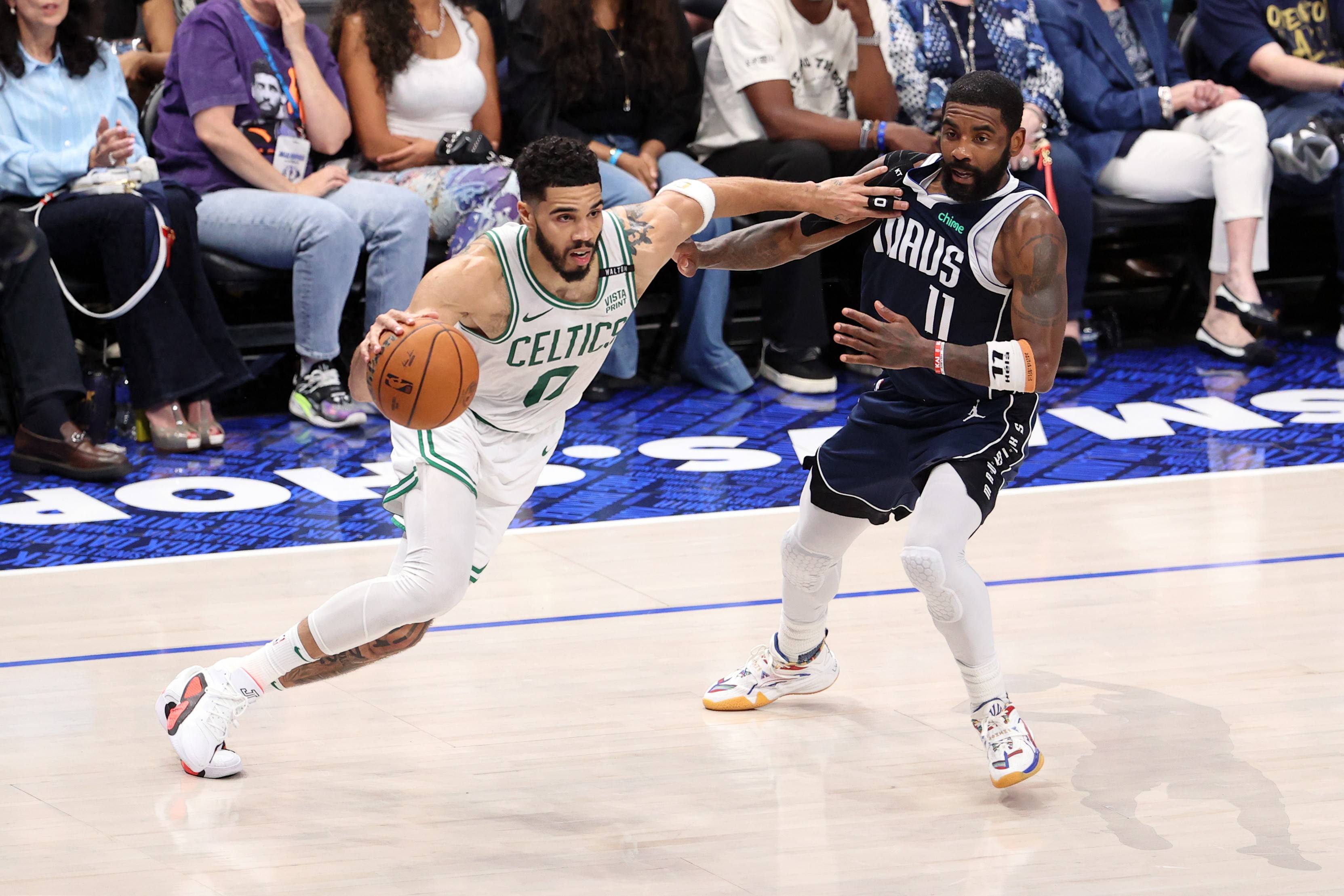 凯尔特人击败开拓者，取得四连胜