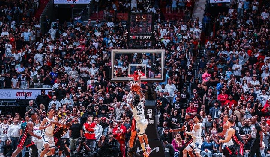 猛龙力克篮网，西亚卡姆发挥稳定