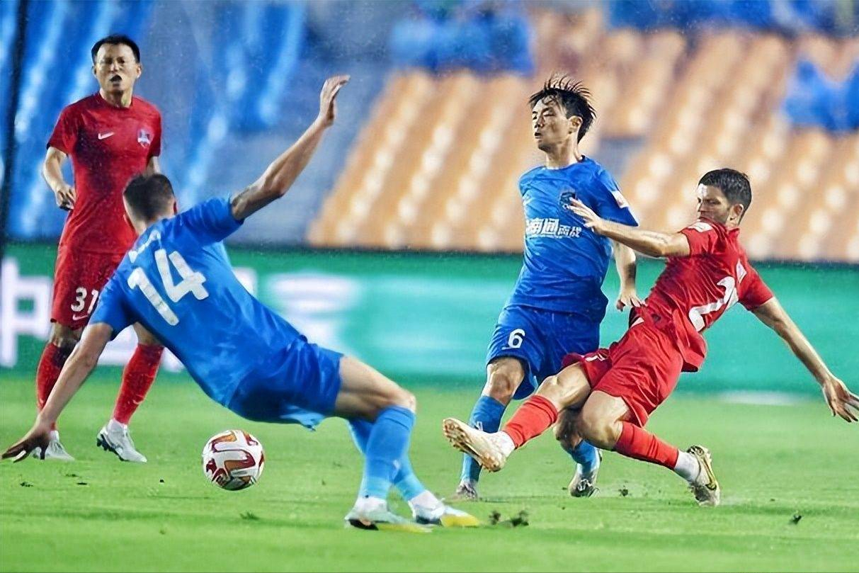 激烈体育竞技赛场上，各队实力对抗